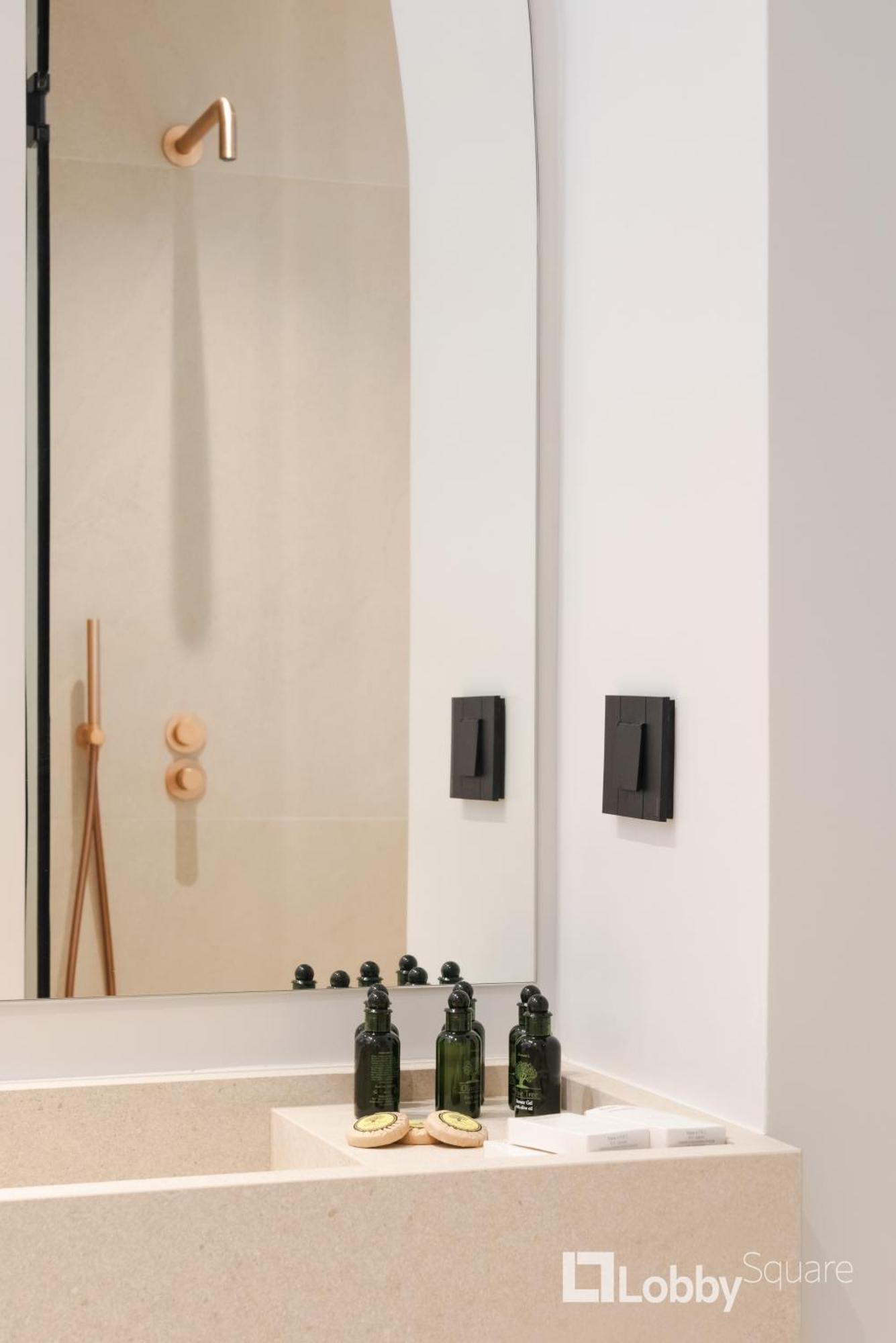 Muse Apartment By Lobbysquare Athene Buitenkant foto